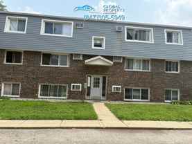 262 E Grand Ave - Photo 1 of 1
