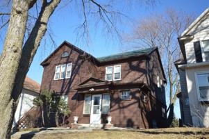 featured image of 710 Benton St