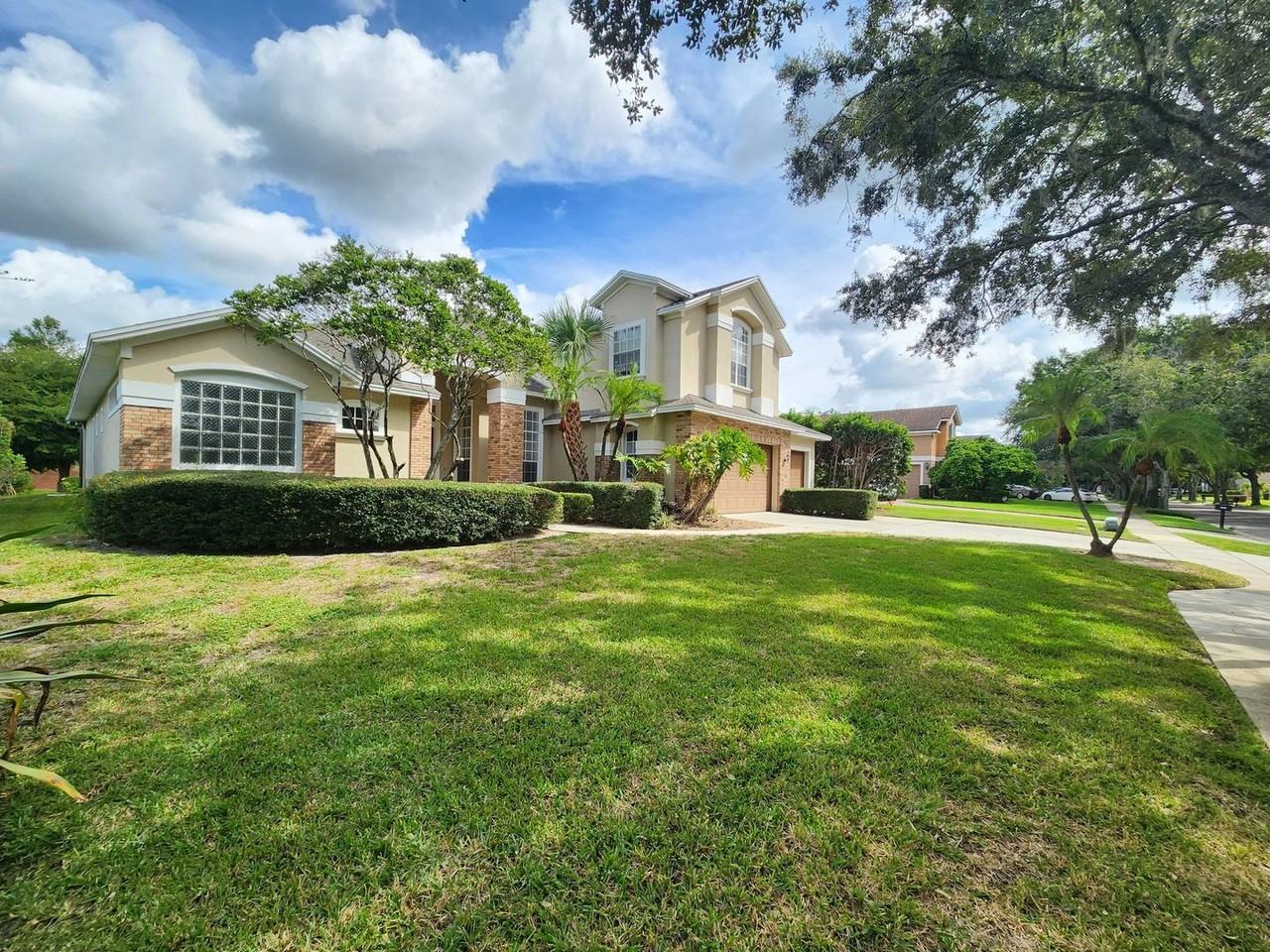 8841 Great Cove Drive - Photo 5 of 38