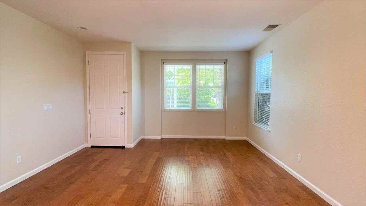 3946 Hidden Grove Ln - Photo 2 of 32