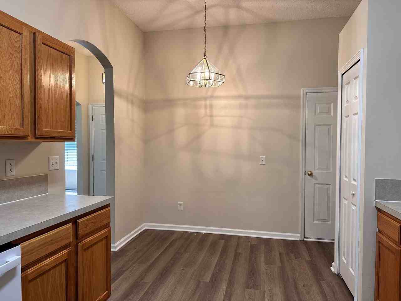 7925 Collins Bay Ct - Photo 4 of 15