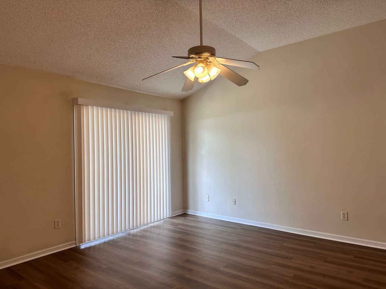 7925 Collins Bay Ct - Photo 5 of 15