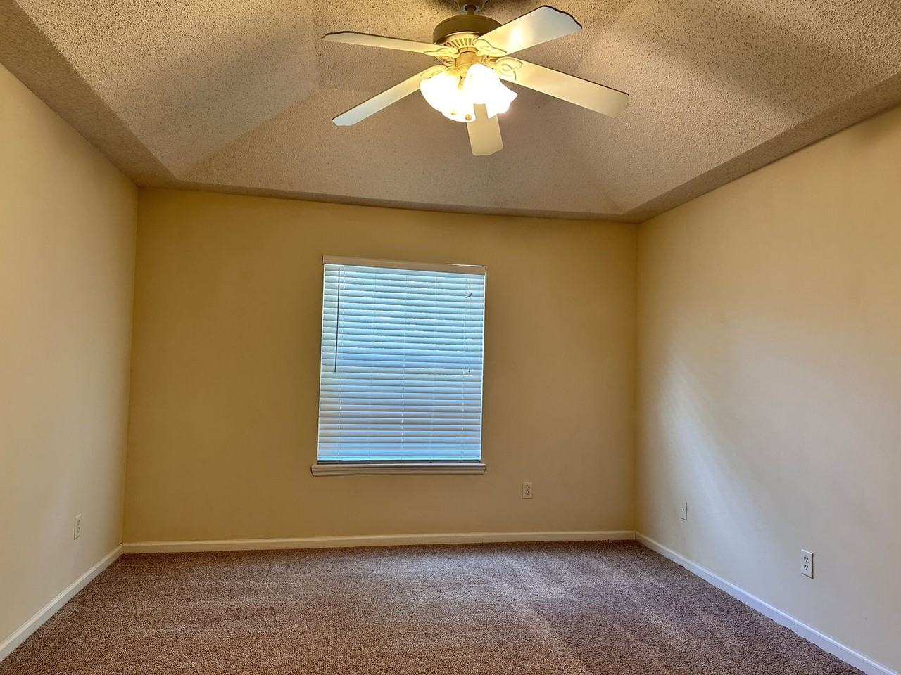 7925 Collins Bay Ct - Photo 6 of 15