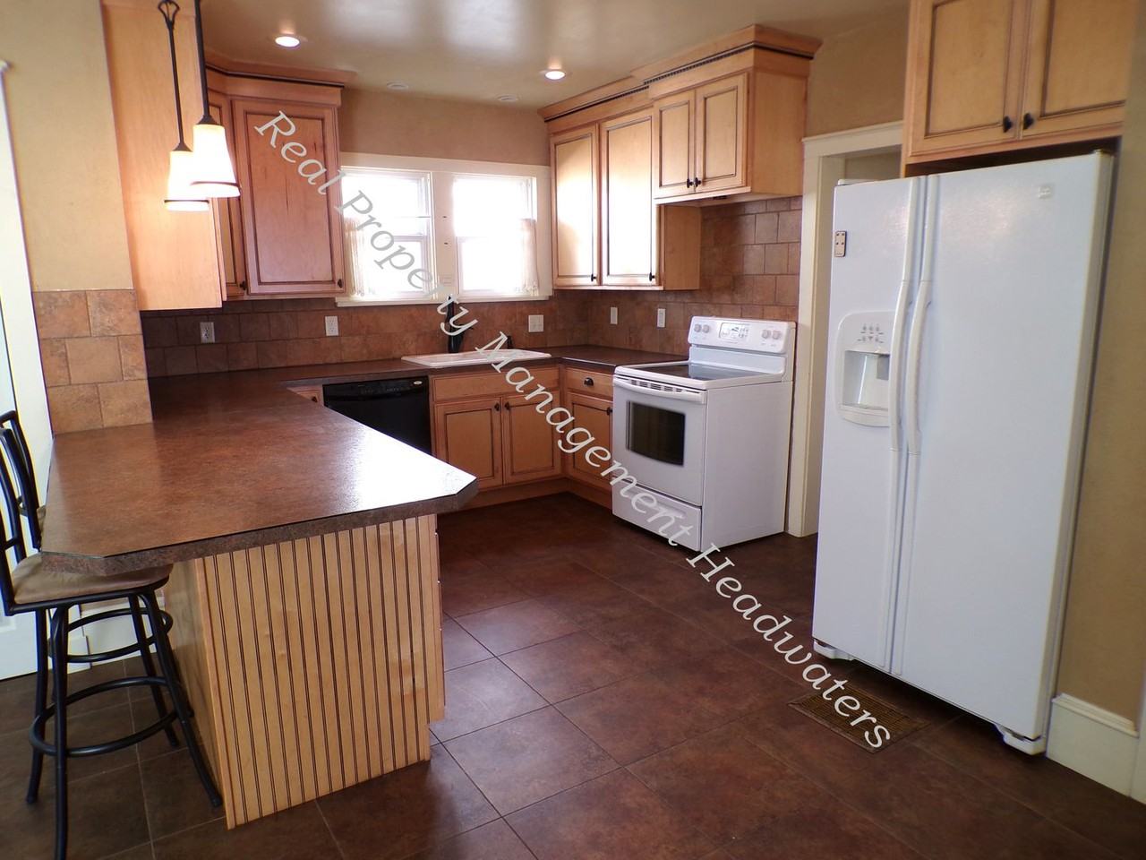 802 North Rodney Street - Photo 4 of 24