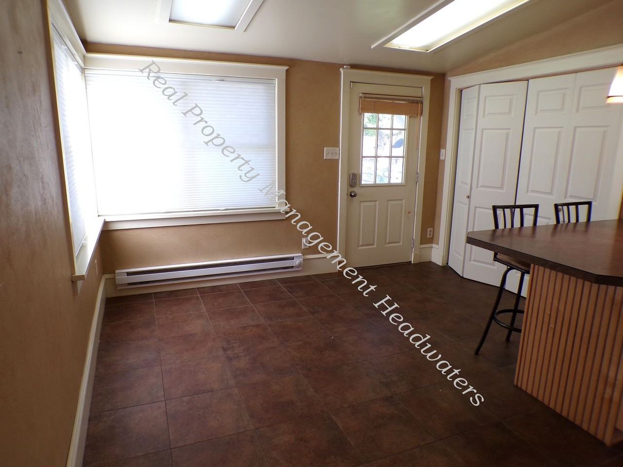 802 North Rodney Street - Photo 5 of 24