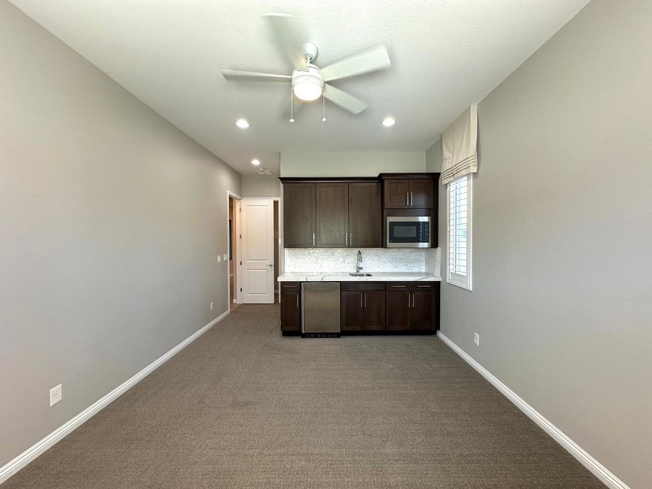 12520 Point Sierra St - Photo 7 of 39