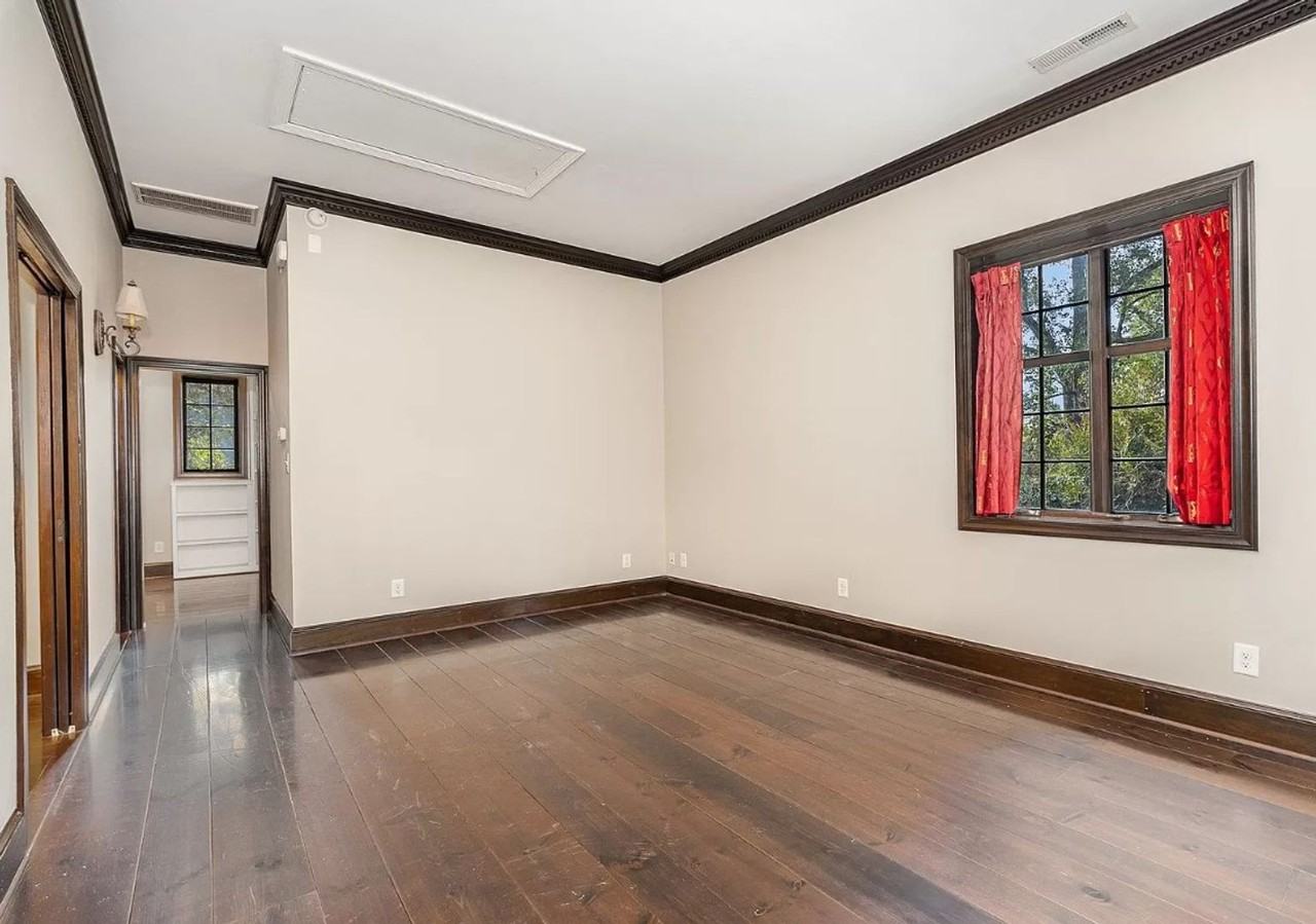 809 Old Pittsboro Rd - Photo 3 of 10