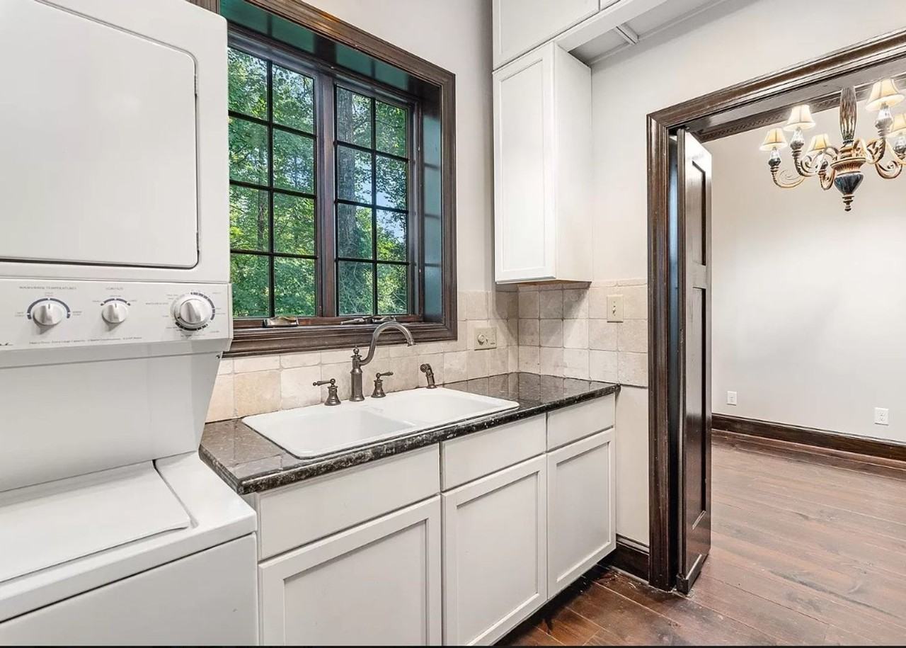 809 Old Pittsboro Rd - Photo 4 of 10