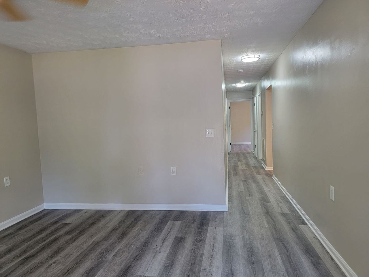 88 Holly Road Northwest - Photo 4 of 20