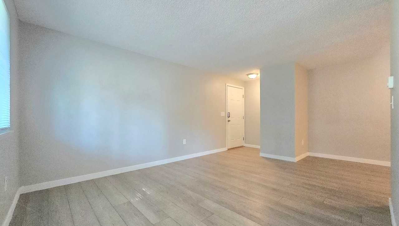 232 7th St - Photo 7 of 22