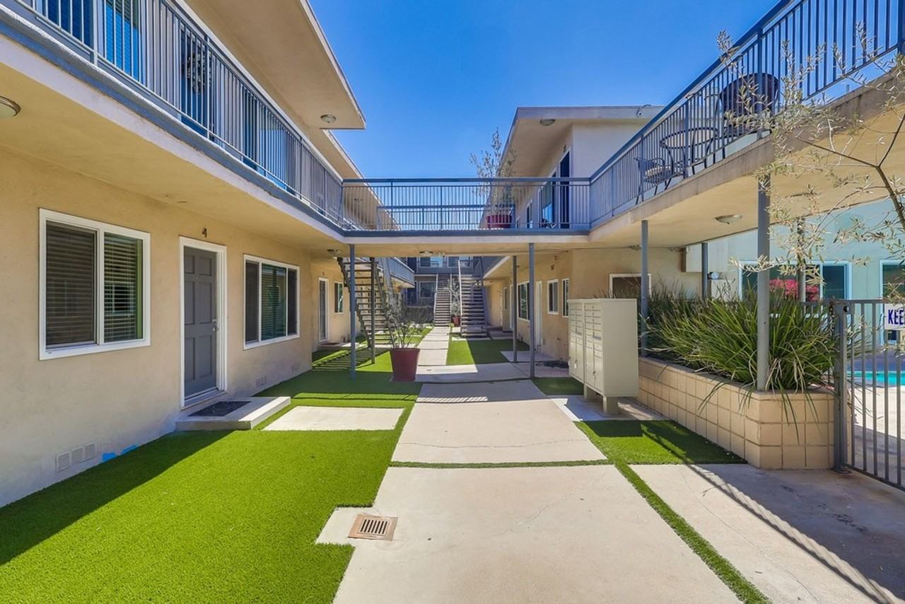Apartment Building near SoFi with Pool, Covered Parking and Gym - Photo 3 of 6