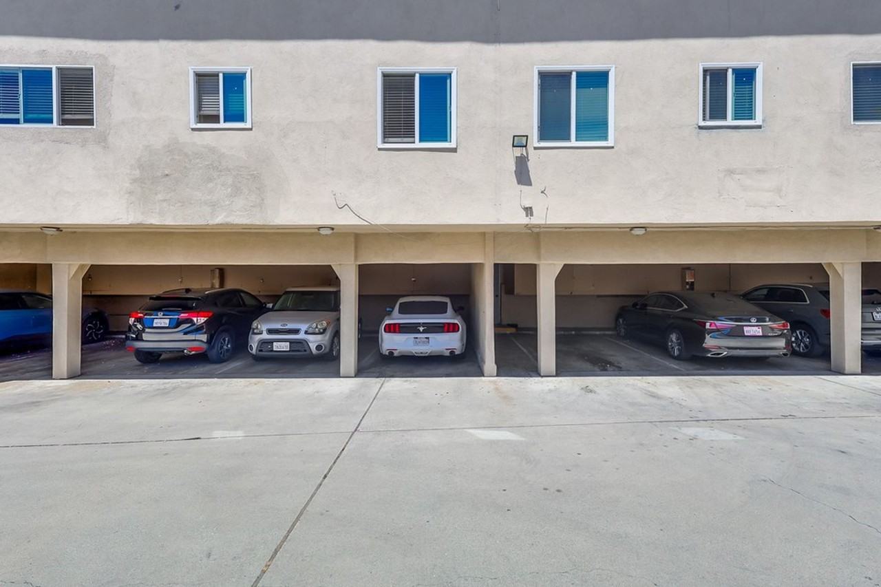 Apartment Building near SoFi with Pool, Covered Parking and Gym - Photo 6 of 6