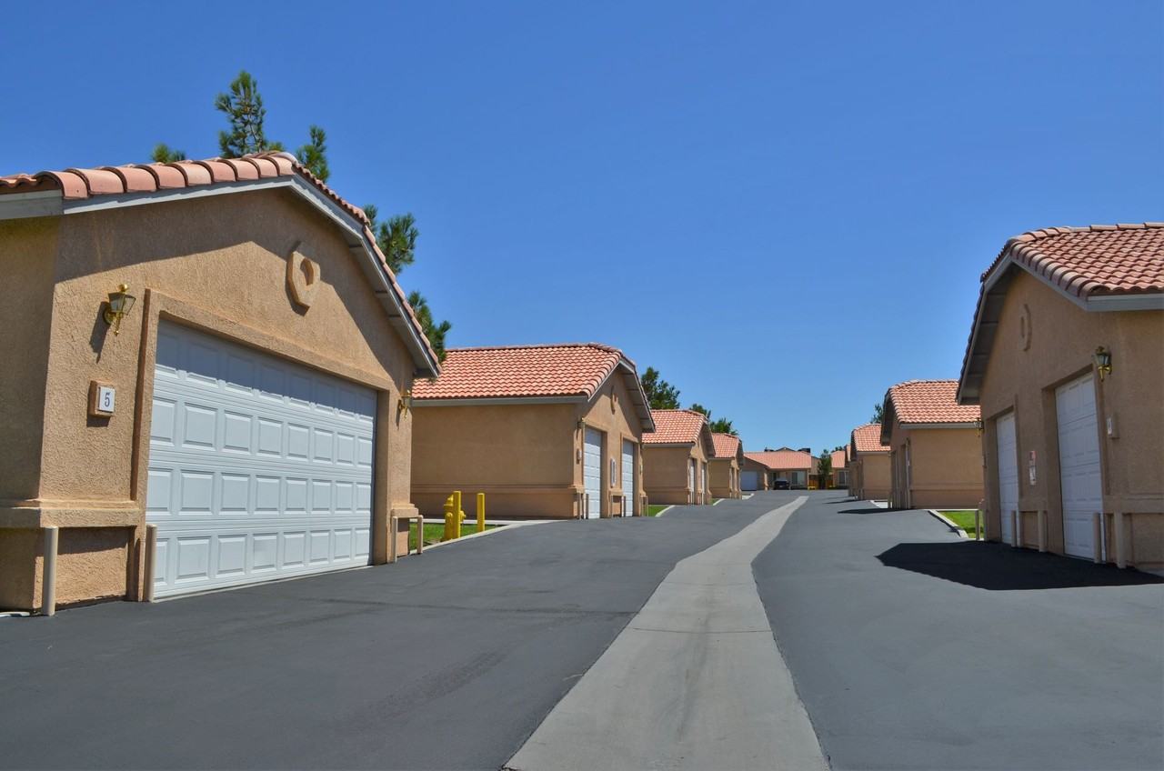 Desert Breeze - Photo 2 of 25