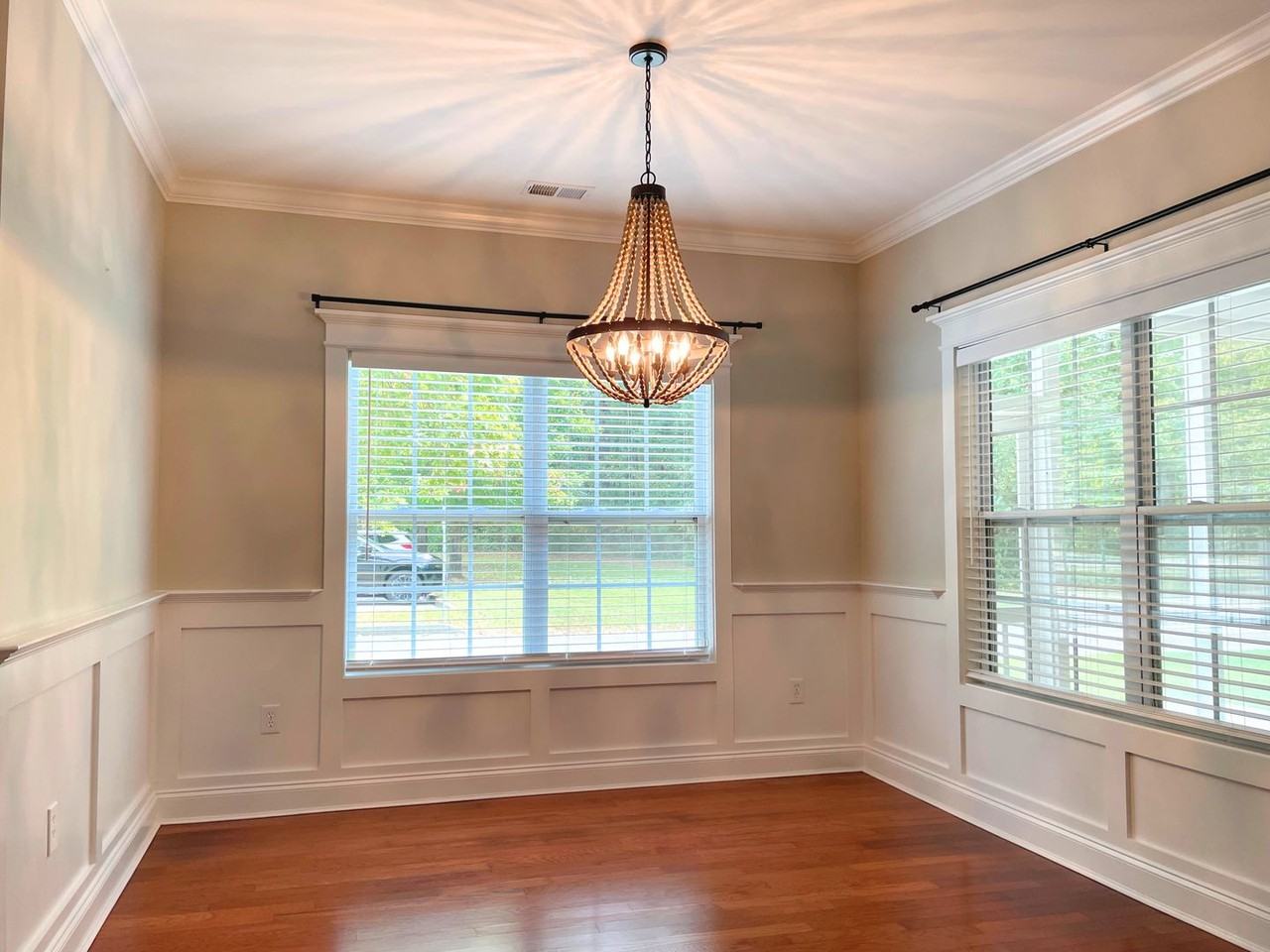 2196 Eisenhower Ave - Photo 7 of 22