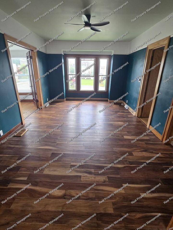 139 Clark St - Photo 2 of 17