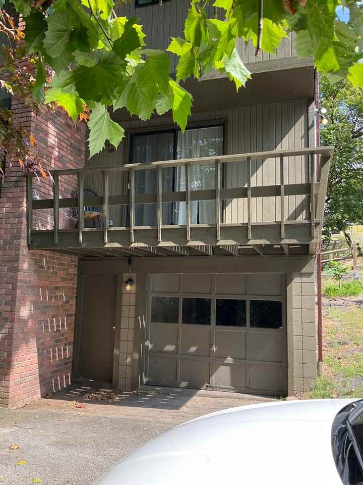 446 Crosby Drive - Photo 3 of 30