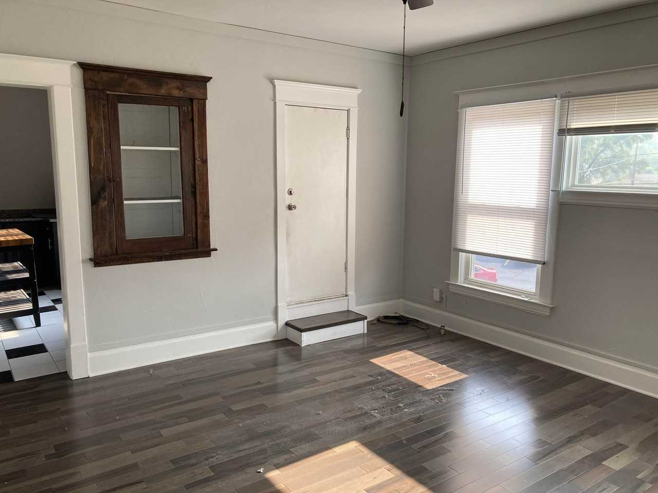 725 Michigan St Ne #2 - Photo 2 of 22