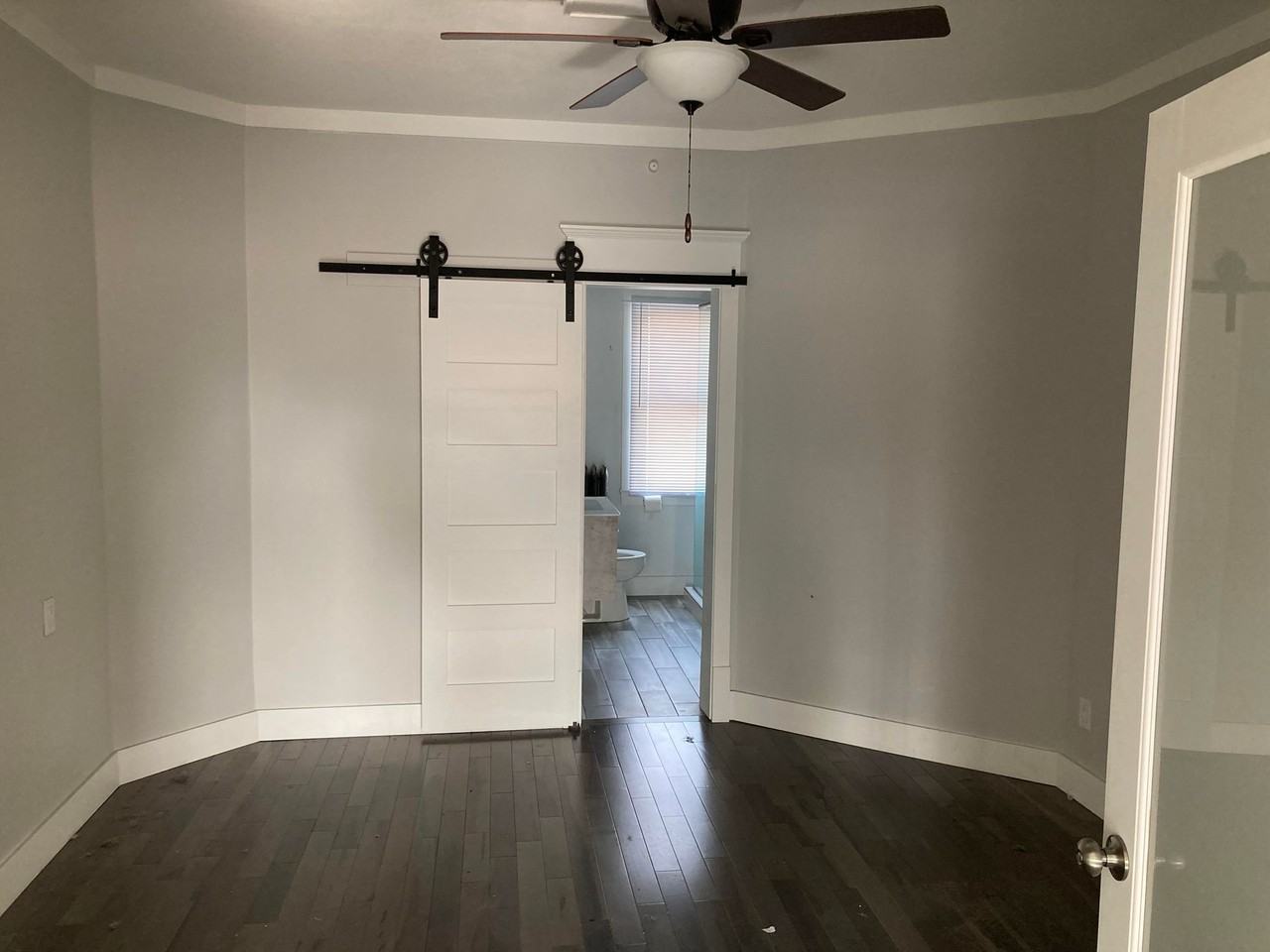 725 Michigan St Ne #2 - Photo 7 of 22