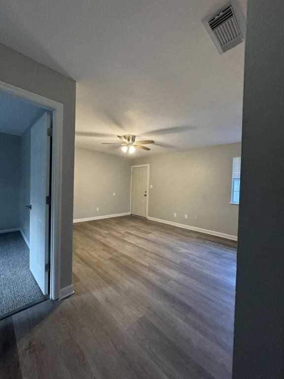 2115 Pasco St Apt B - Photo 4 of 19