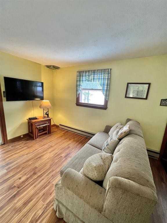 24 Abenaki Rd - Photo 5 of 33