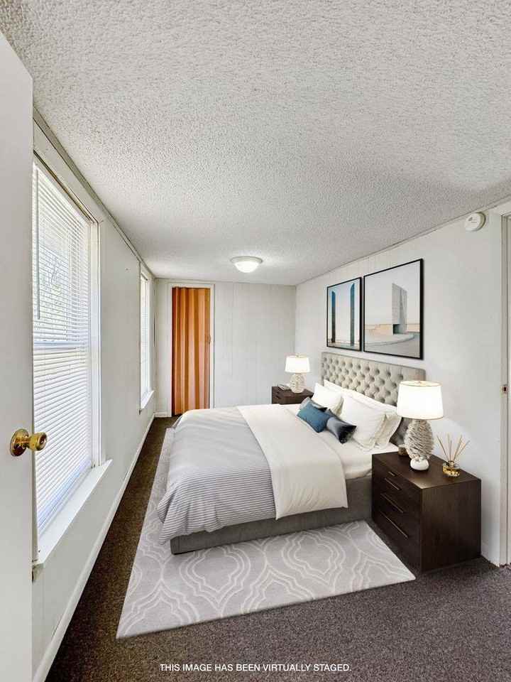 316 S Chestnut St #B - Photo 2 of 10