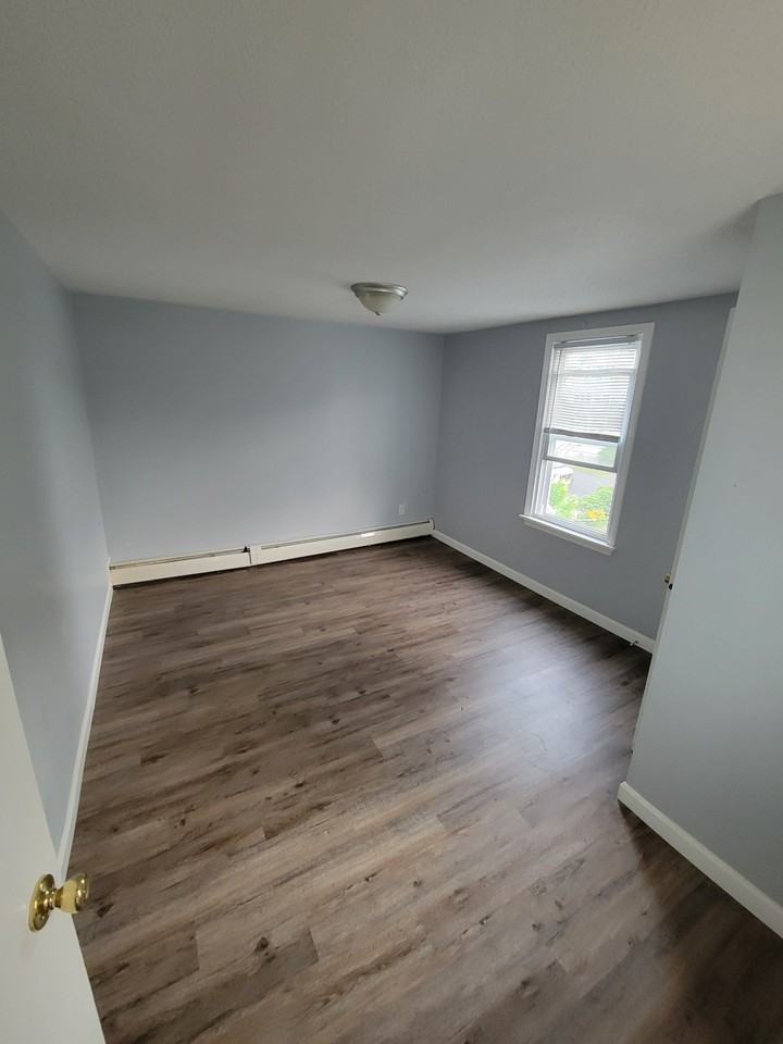 173 Beach Street New Britain #2 - Photo 6 of 10