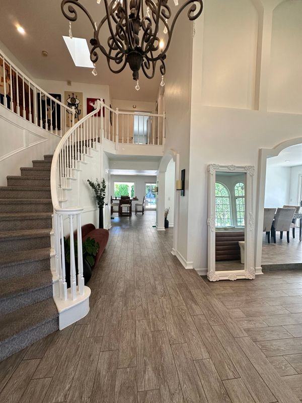 5728 Ridgebrook Dr - Photo 3 of 33