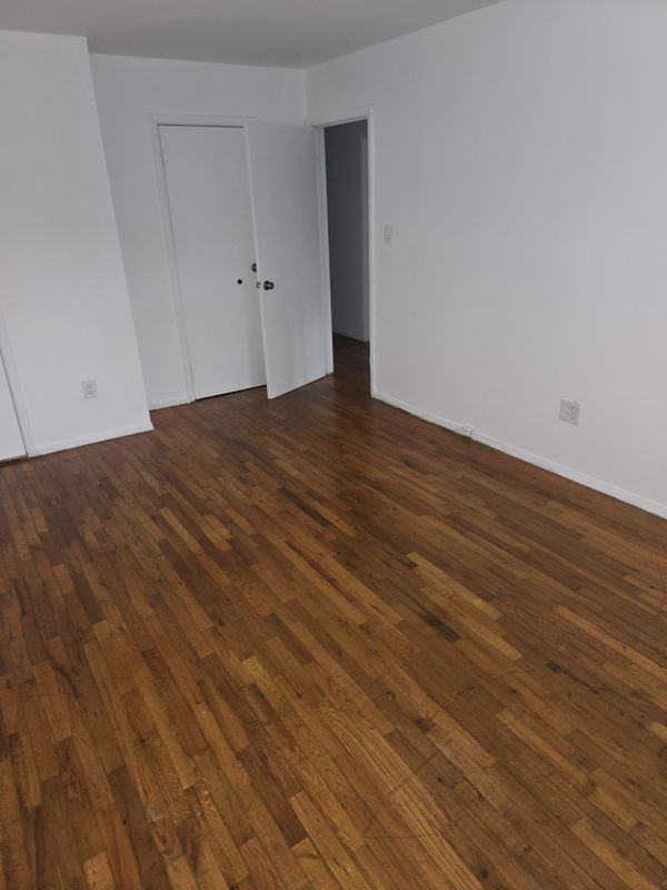 16927 120th Ave ##2 - Photo 3 of 7