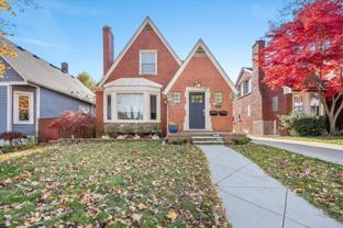 153 Davis St #UPPER - Photo 1 of 1