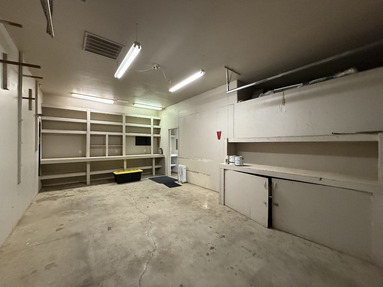 1331 W 8th Ave #B - Photo 3 of 10