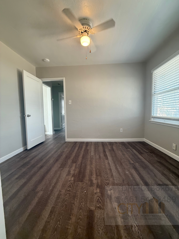 2820 16th St #1 - Photo 7 of 13