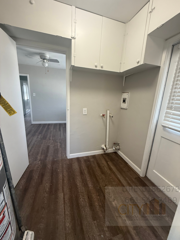 2820 16th St #1 - Photo 5 of 13