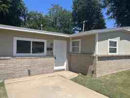 featured image of 405 Armstrong St