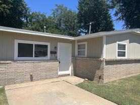 405 Armstrong St - Photo 1 of 1