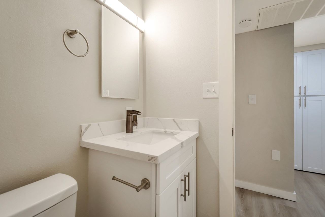 McKemy at Tempe Town Lake - Photo 5 of 8