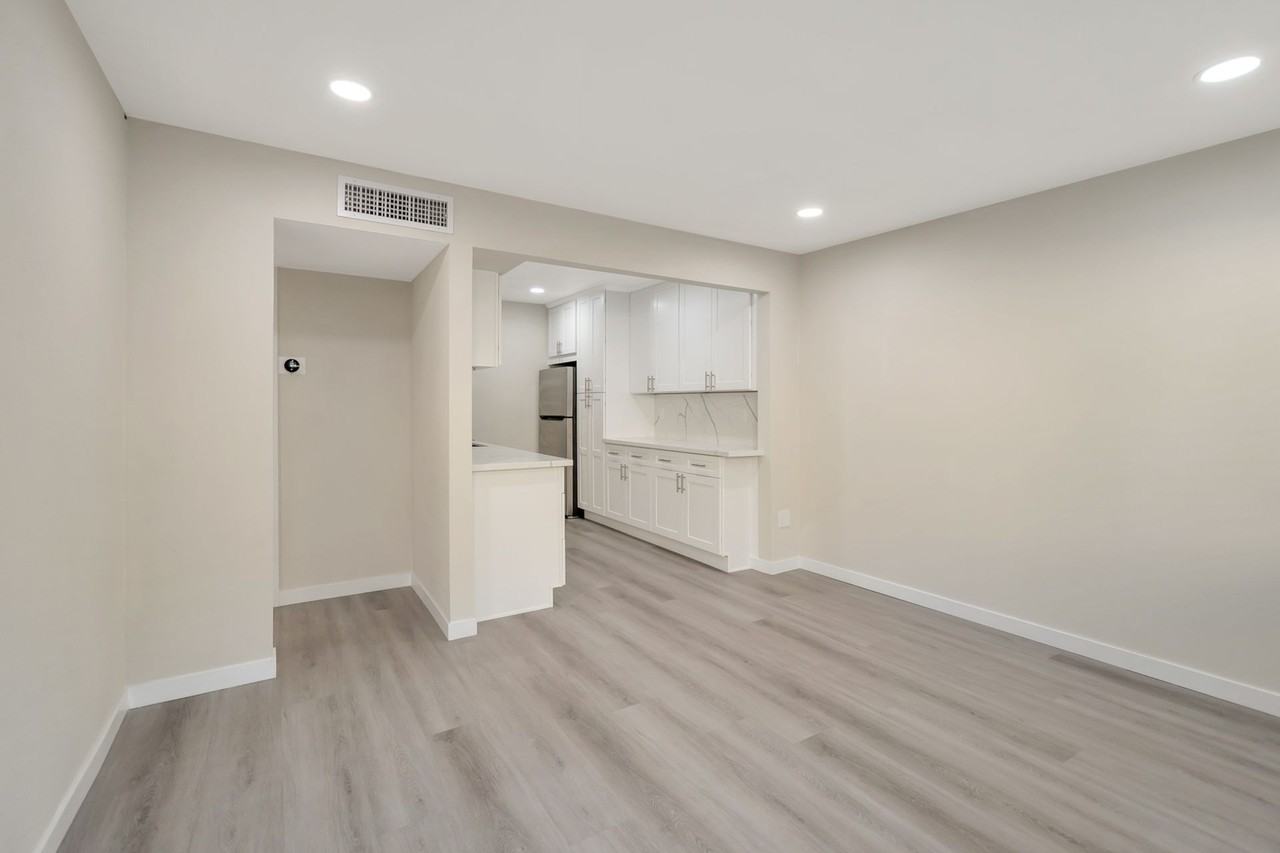 McKemy at Tempe Town Lake - Photo 6 of 8