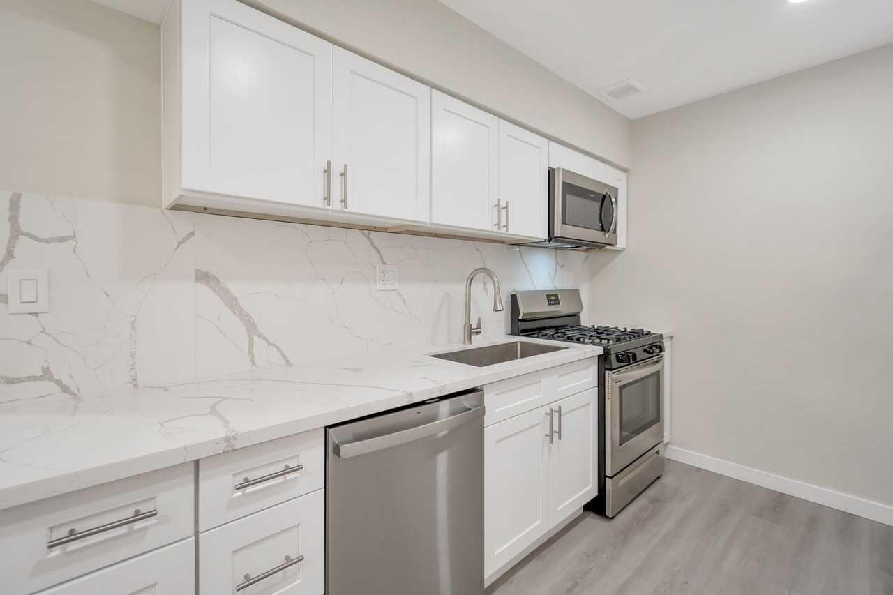 McKemy at Tempe Town Lake - Photo 7 of 8