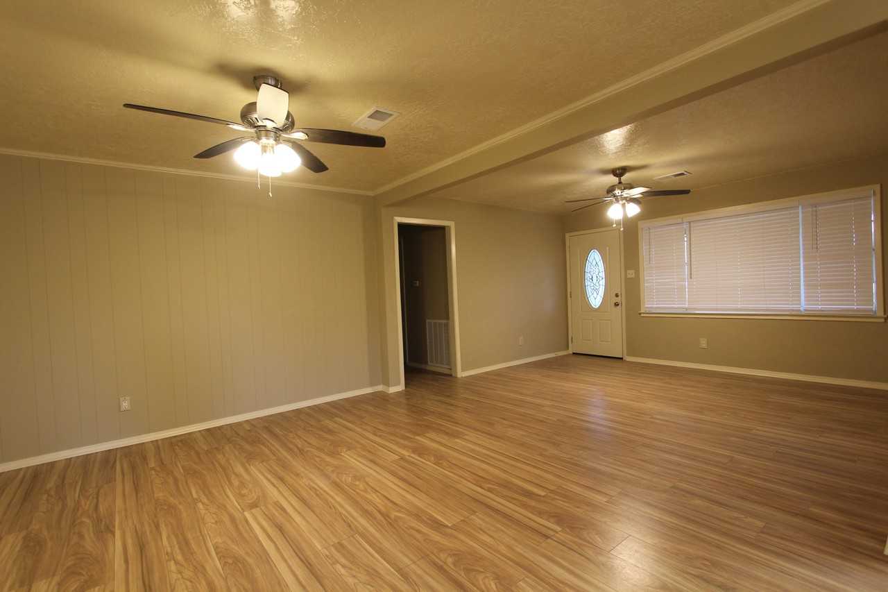 810 County Road186 Pr - Photo 4 of 9