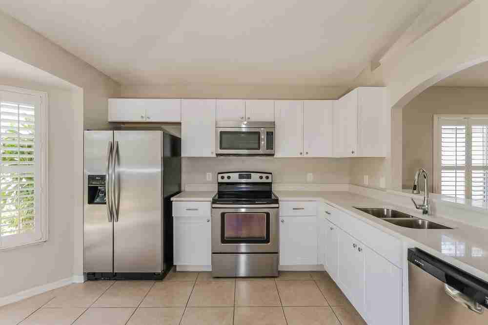 2614 Lansbury Pl - Photo 7 of 16