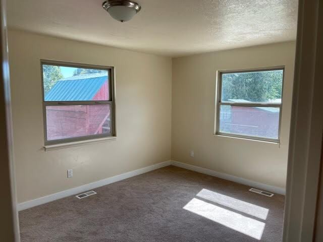 25 Sw - Photo 2 of 13