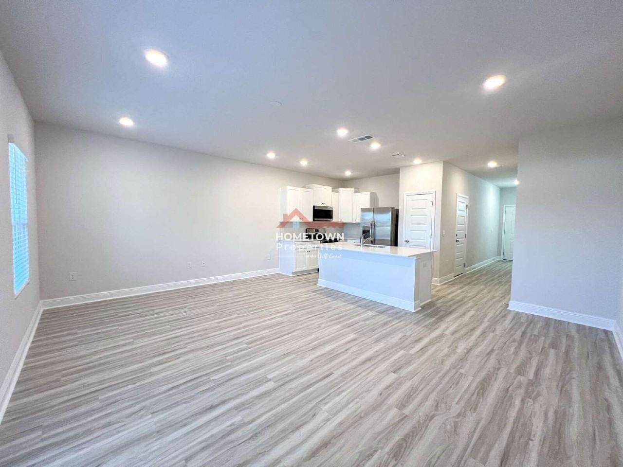 3997 Pendragon Cir - Photo 4 of 21