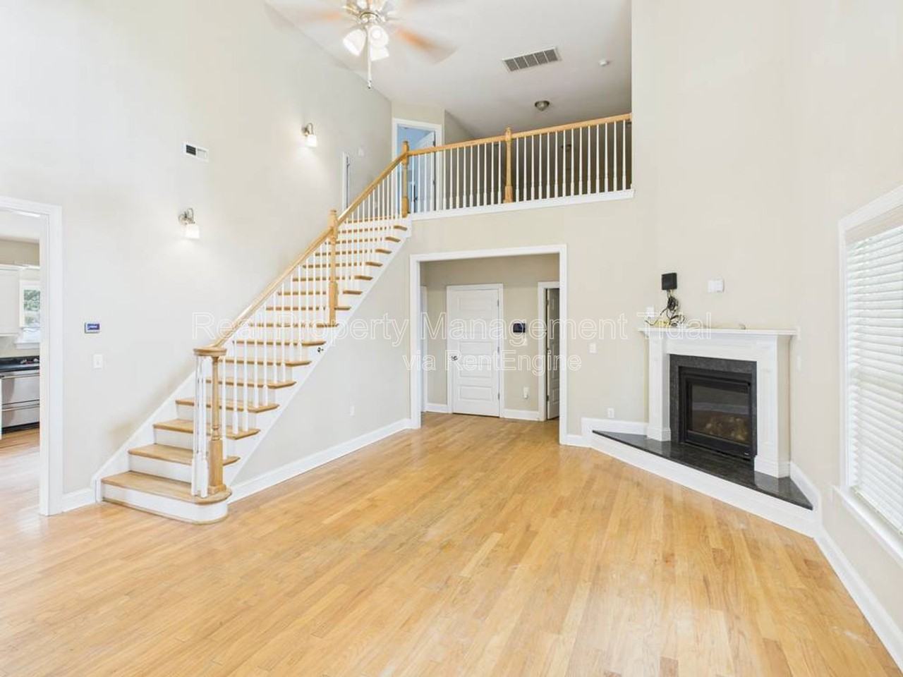 533 Old Point Ave - Photo 4 of 39
