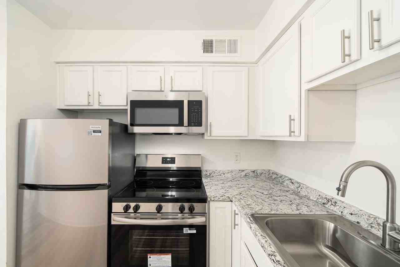 1008 Gill Ct #1008-101 - Photo 2 of 32