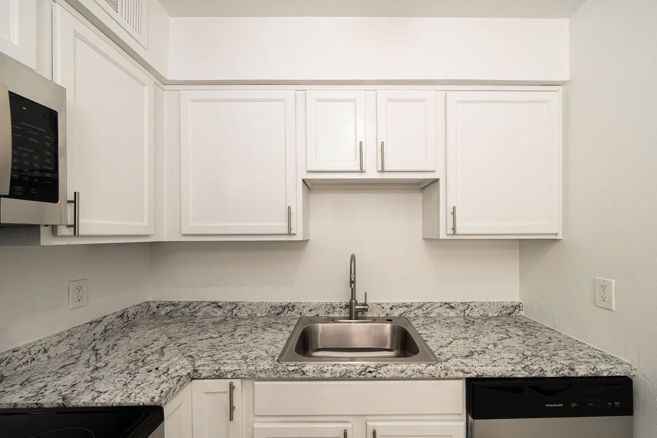 1008 Gill Ct #1008-101 - Photo 3 of 32