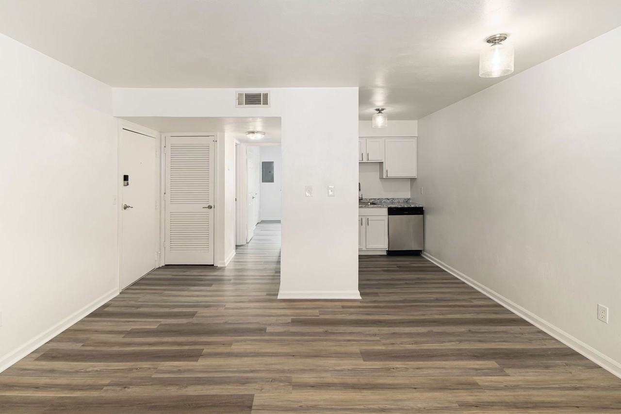 1008 Gill Ct #1008-101 - Photo 4 of 32
