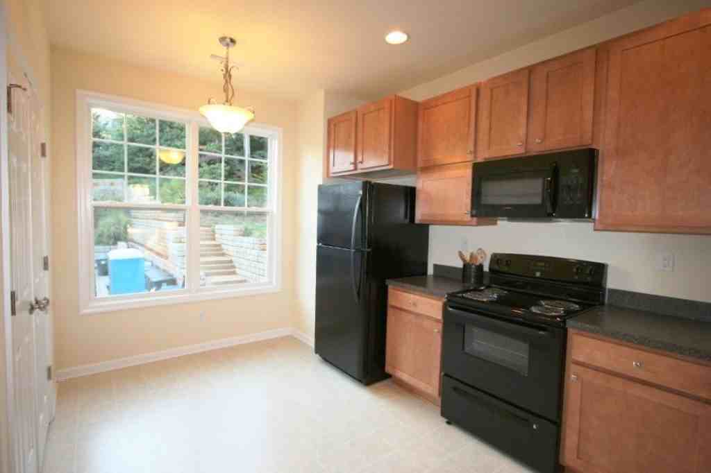 2456 N Berkshire Rd #BL19 - Photo 3 of 19