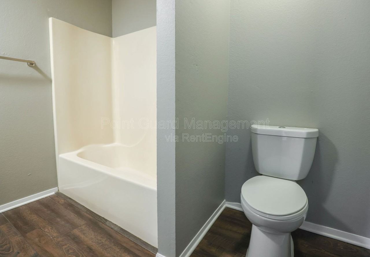 107 W Gold Coast Rd #39 - Photo 7 of 19