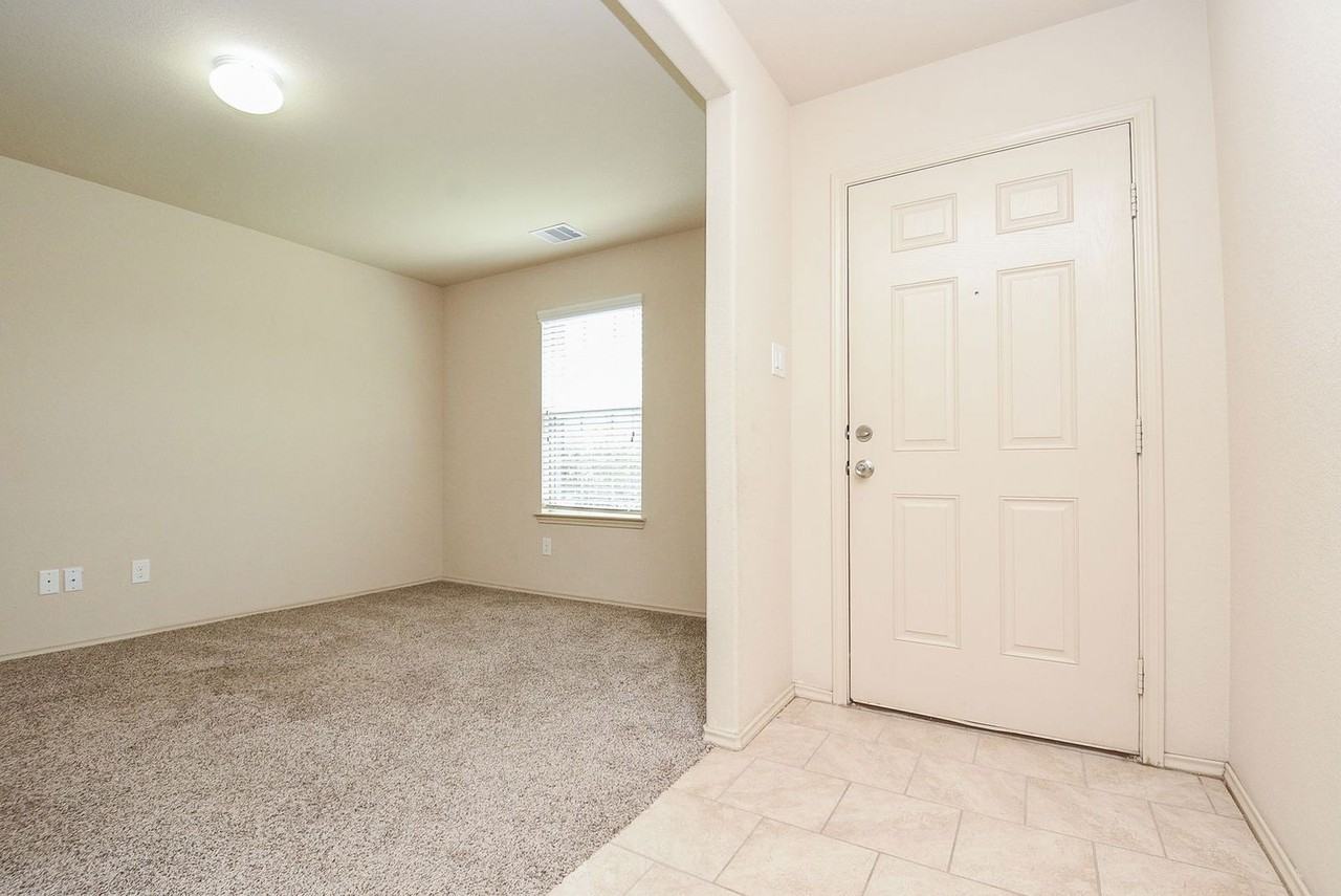 23306 Joyful Way - Photo 2 of 32