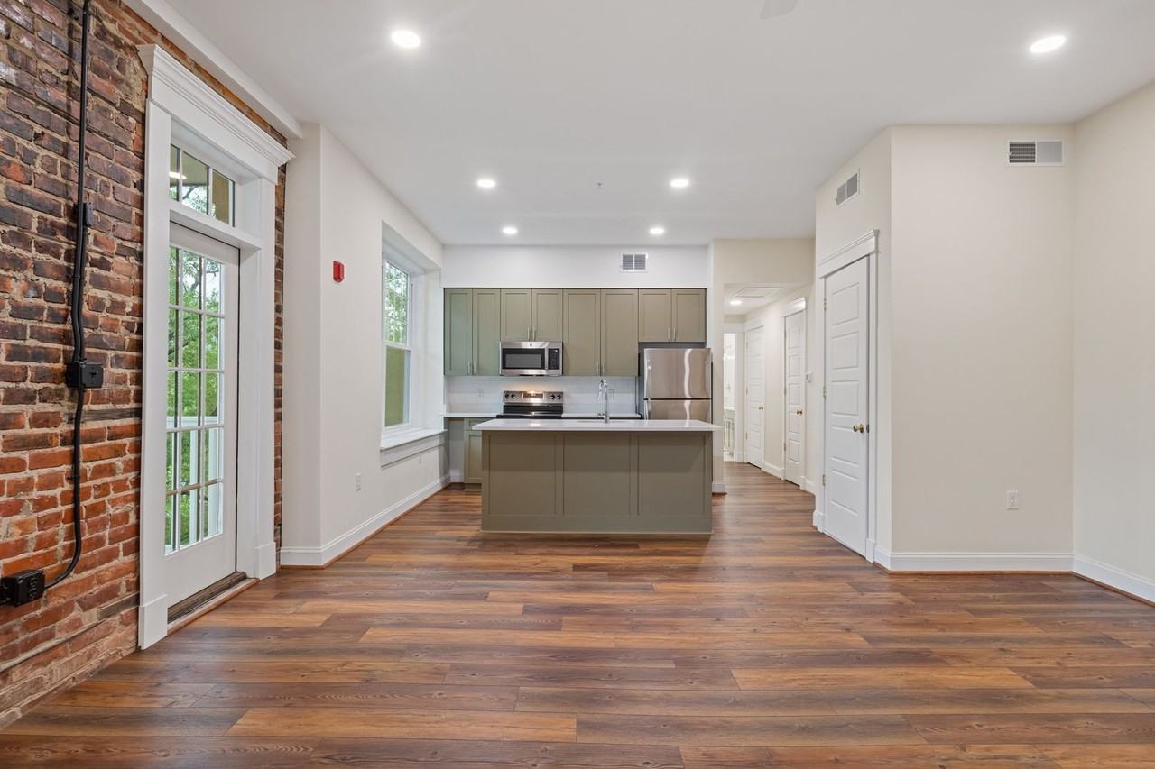 Stanfield - Photo 3 of 47