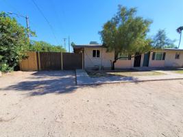 featured image of 3255 N Country Club Rd